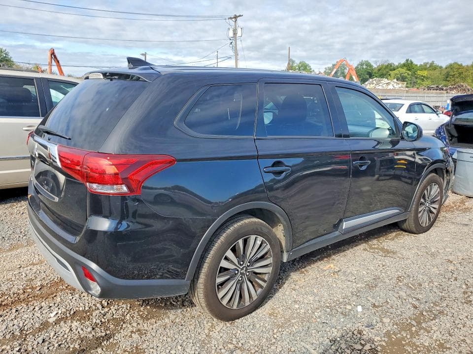 2020 MITSUBISHI OUTLANDER ES 3