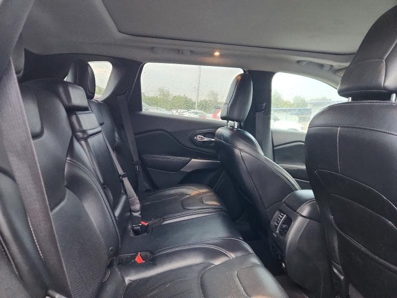 2019 JEEP CHEROKEE LIMITED 11