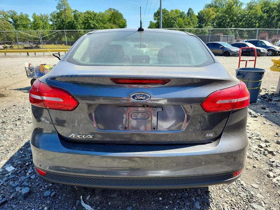 2018 FORD FOCUS SE 6
