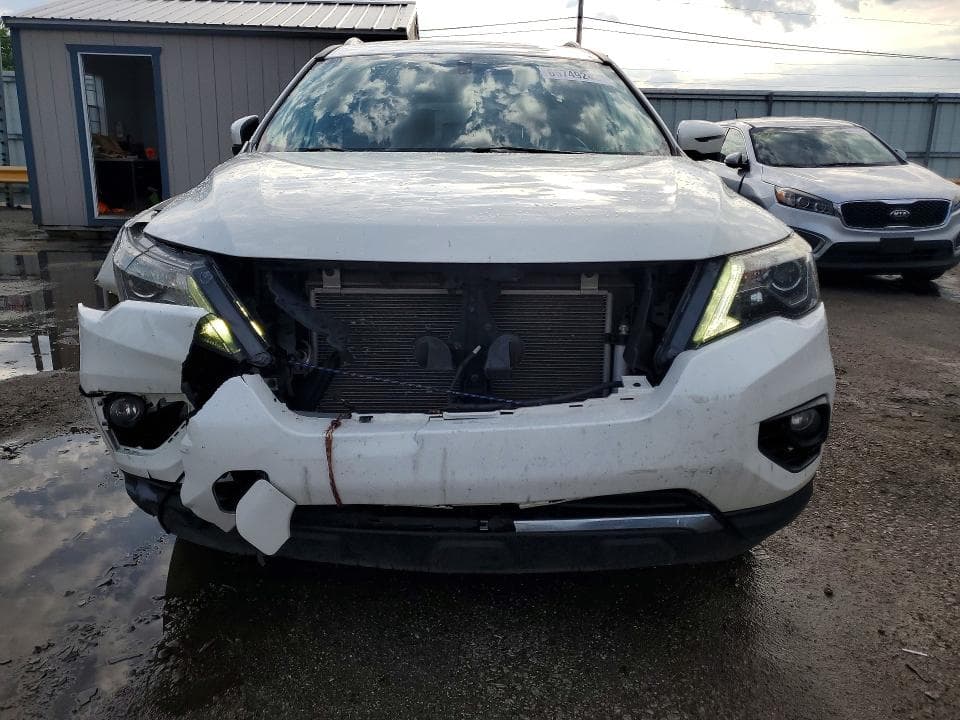2017 NISSAN PATHFINDER PLATINUM 5