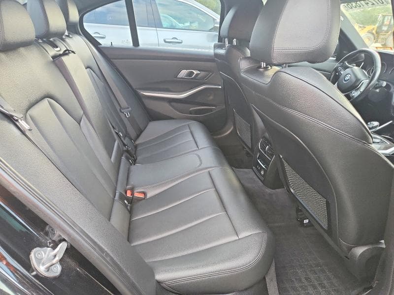 2019 BMW 330XI 10