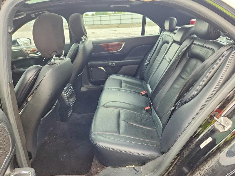 2017 LINCOLN CONTINENTAL SELECT 10