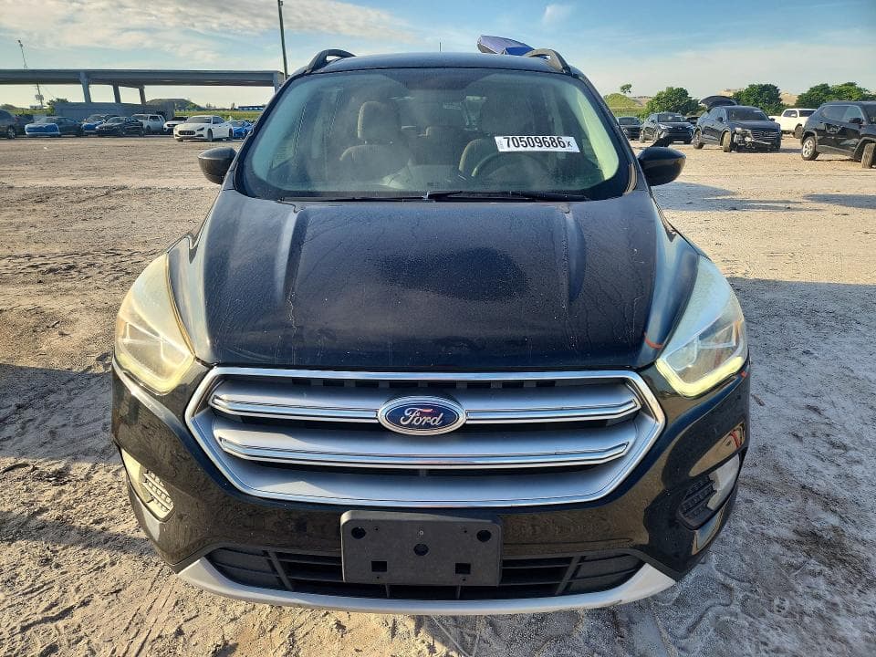 2017 FORD ESCAPE SE 5