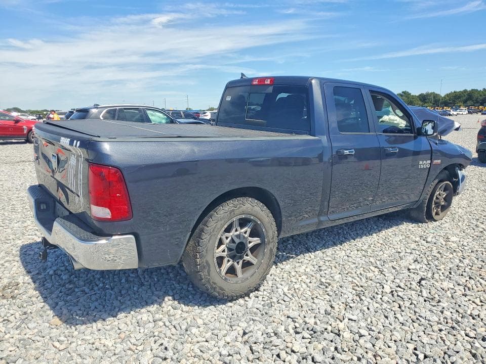 2017 RAM 1500 SLT 3