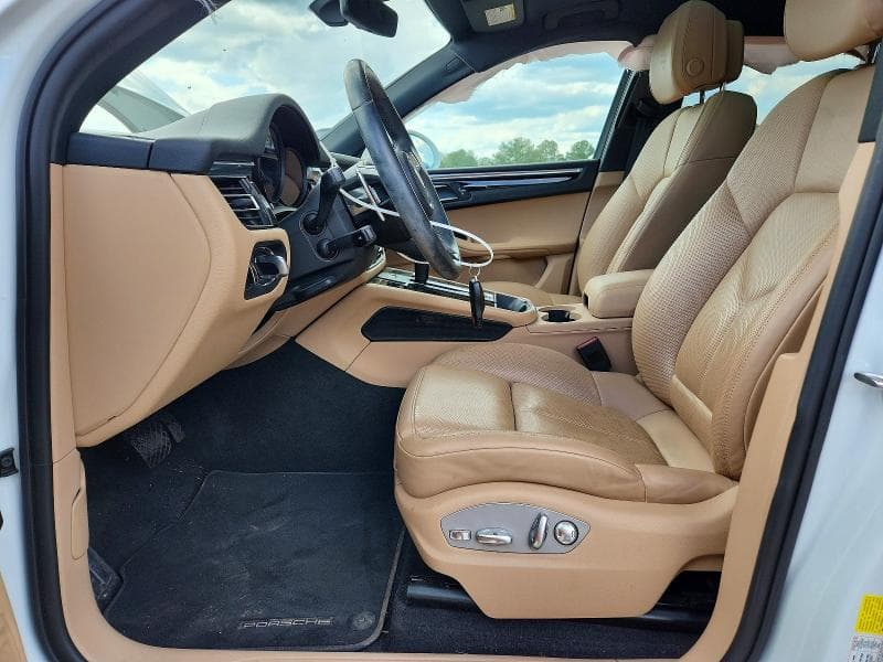 2023 PORSCHE MACAN BASE 7