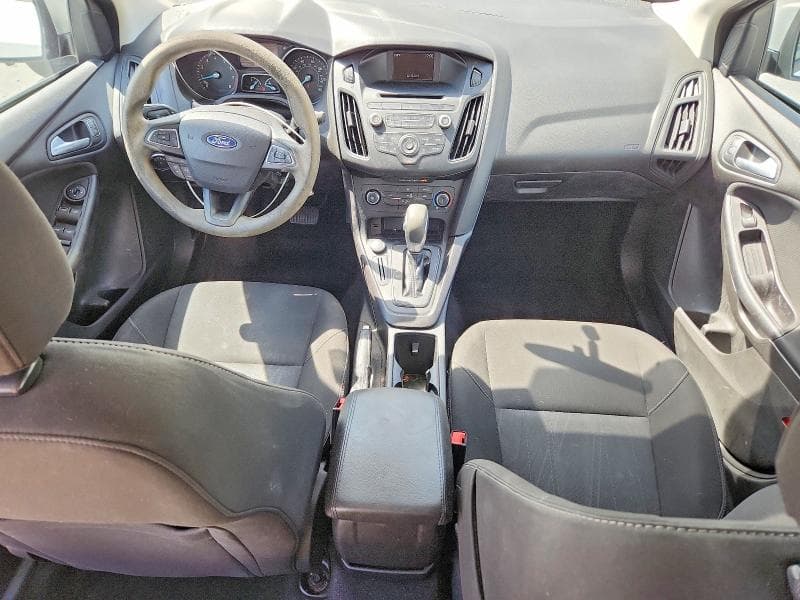 2017 FORD FOCUS SE 8