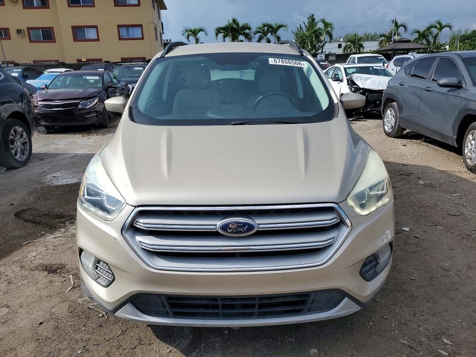 2018 FORD ESCAPE SEL 5