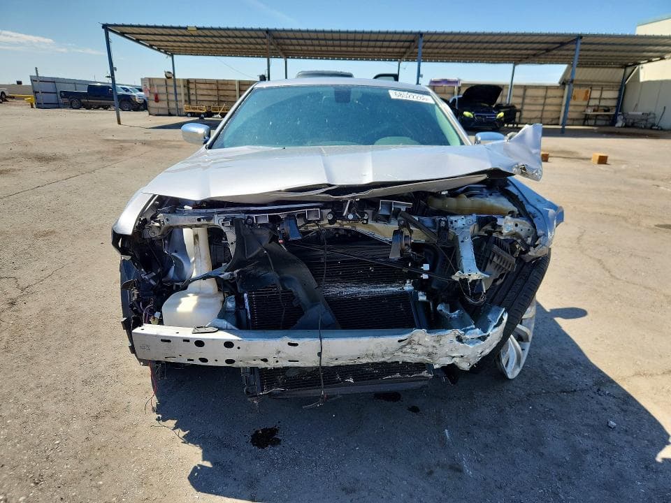2018 CHRYSLER 300 LIMITED 5