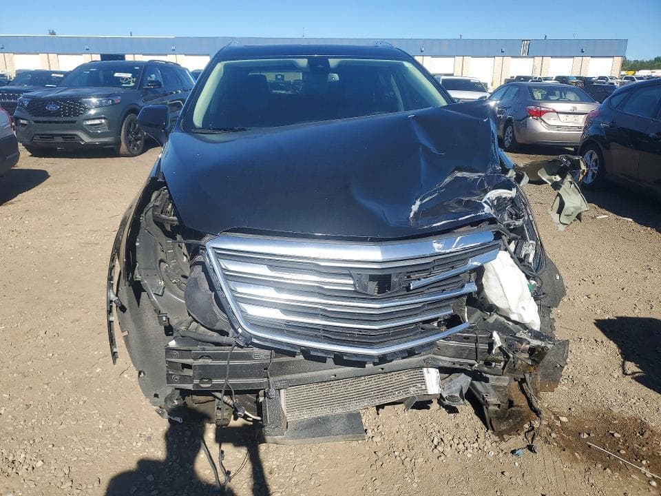 2017 CADILLAC XT5 LUXURY 5