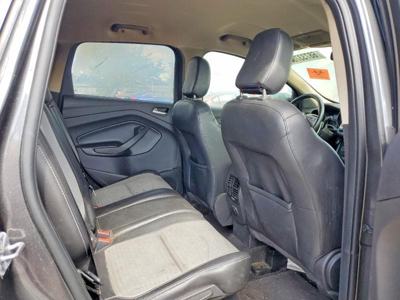 2019 FORD ESCAPE SE 11