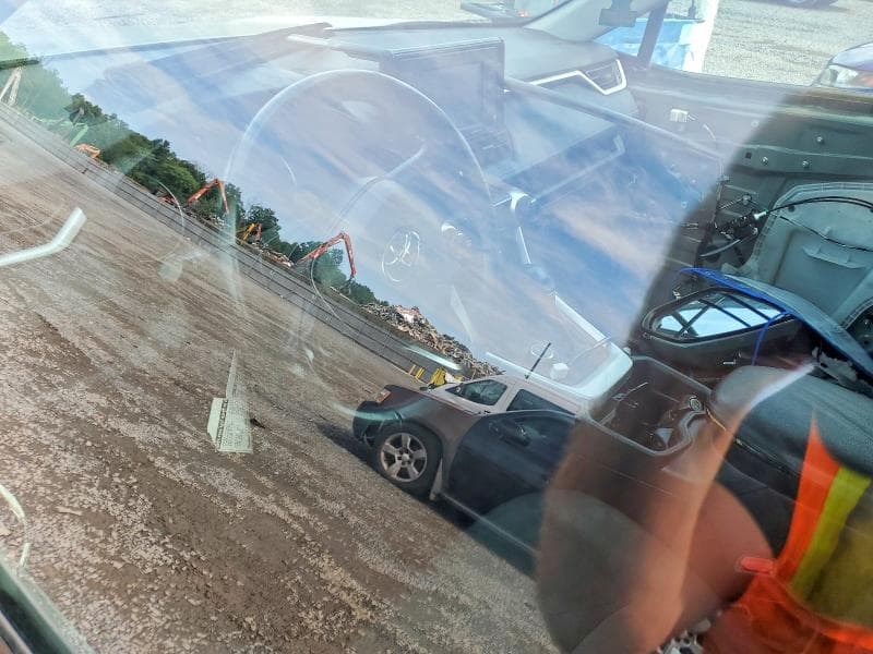 2020 TOYOTA RAV4 HYBRID XLE 8