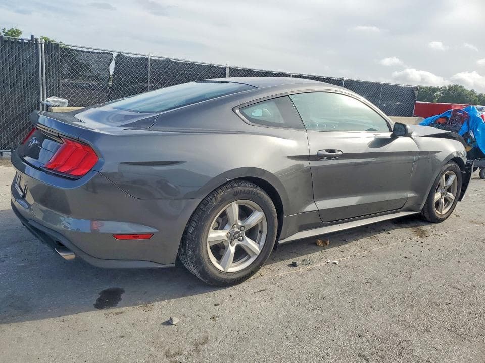 2018 FORD MUSTANG 3