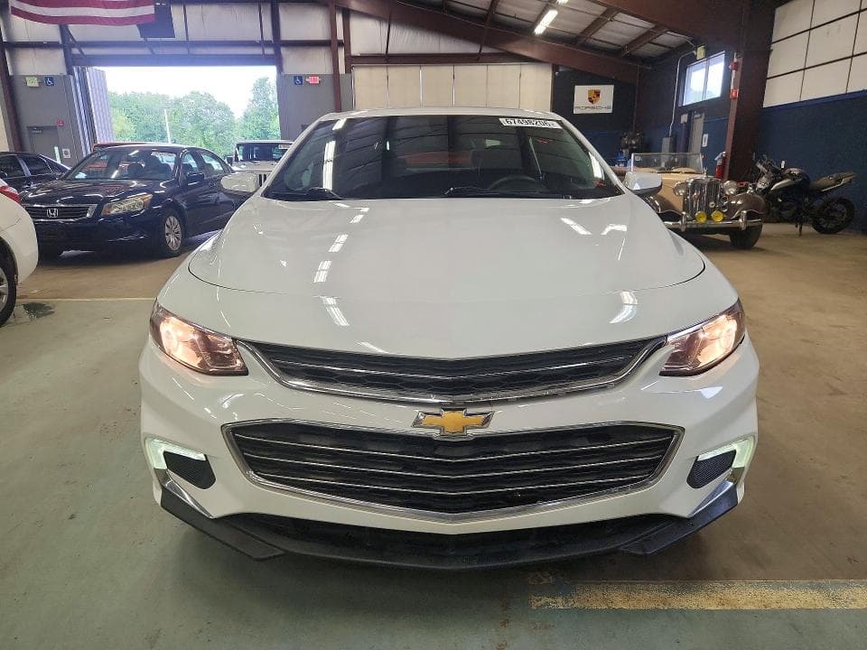 2017 CHEVROLET MALIBU LT 5