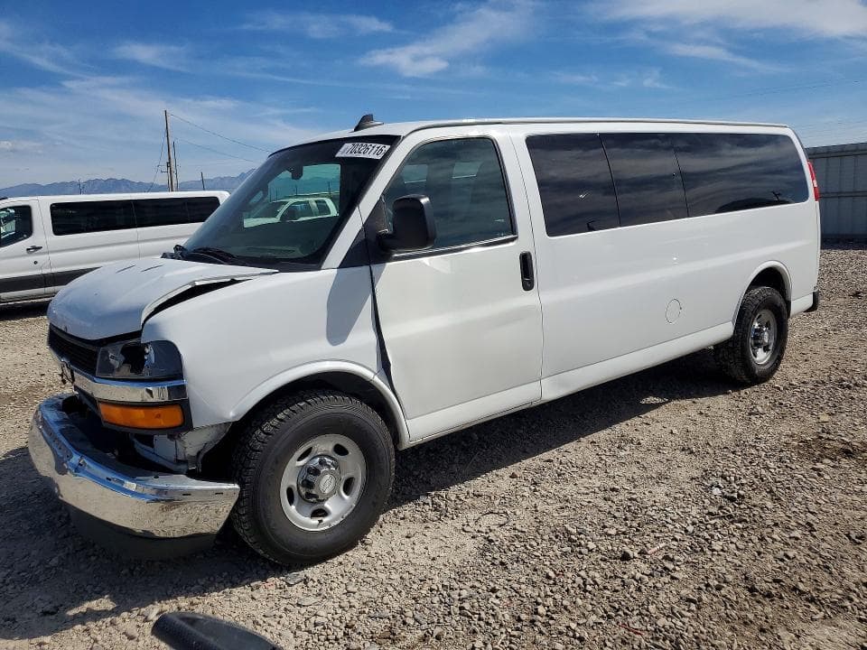 2017 CHEVROLET EXPRESS G3500 LT