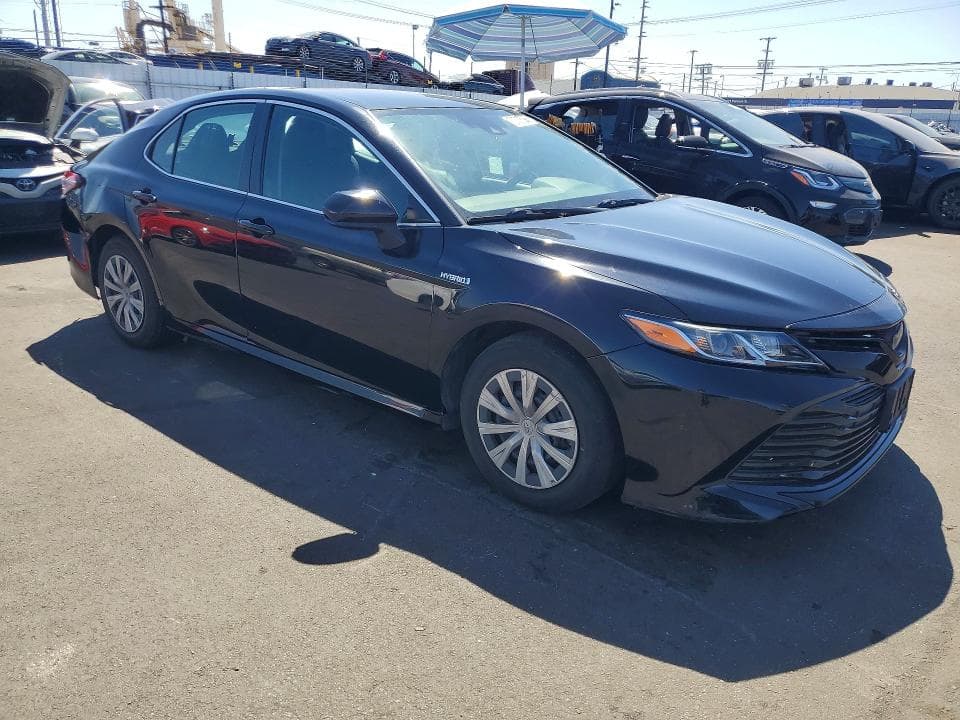 2020 TOYOTA CAMRY HYBRID BASE 4