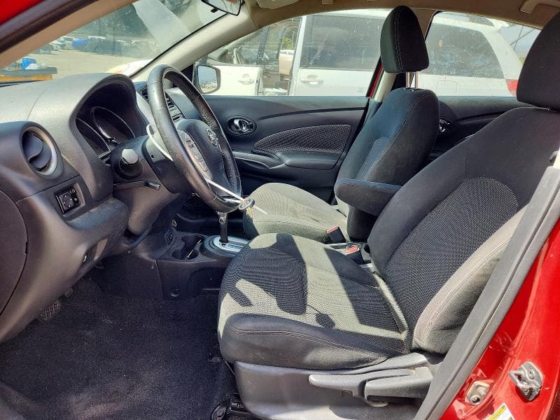 2017 NISSAN VERSA SV 7