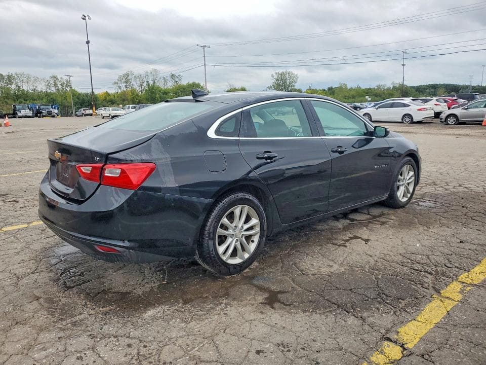 2017 CHEVROLET MALIBU LT 3