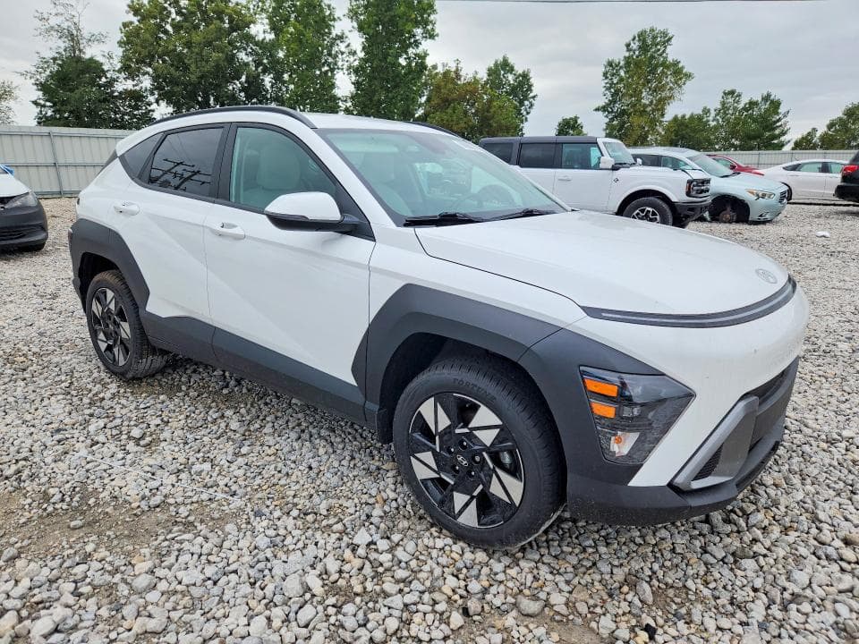 2024 HYUNDAI KONA SEL 4