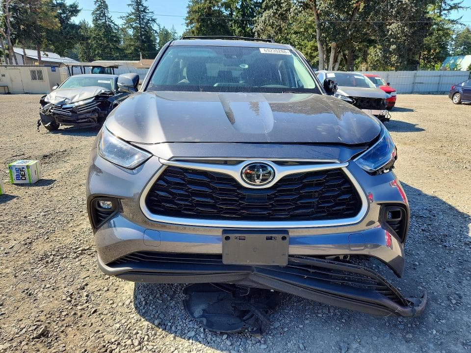 2023 TOYOTA HIGHLANDER LE 5