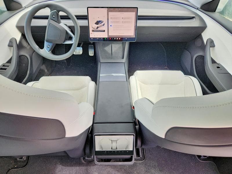 2024 TESLA MODEL 3 8
