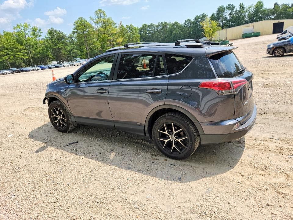 2017 TOYOTA RAV4 HV SE 2