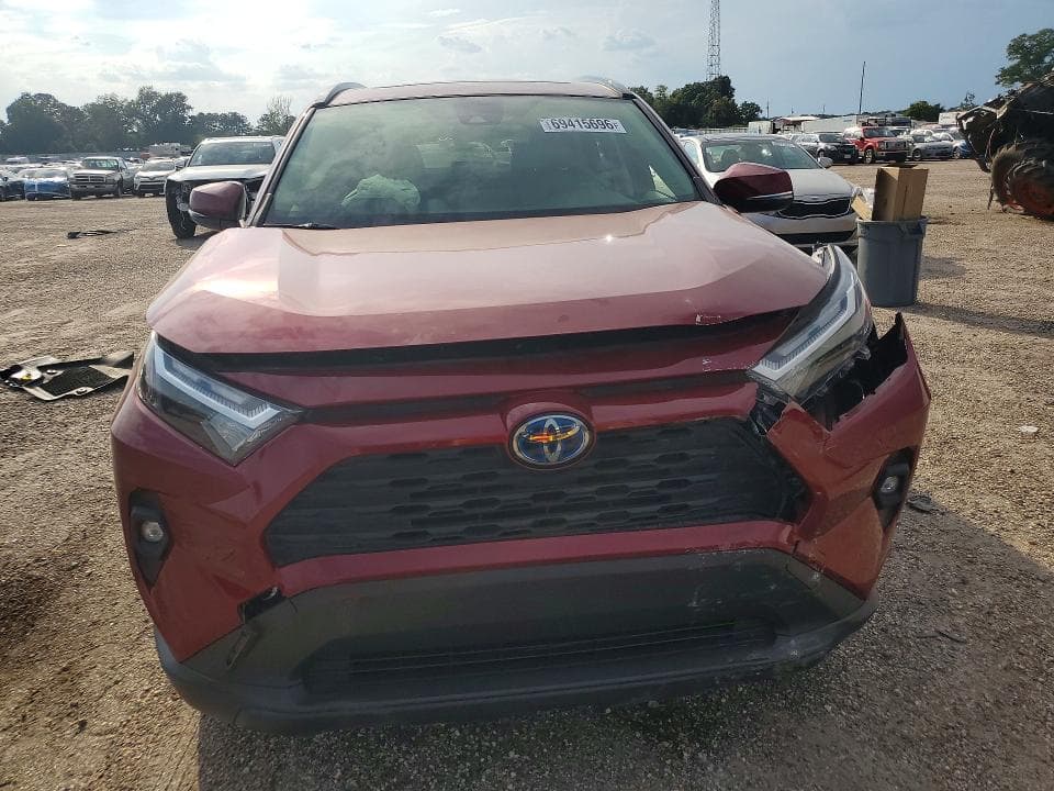 2022 TOYOTA RAV4 XLE PREMIUM 5