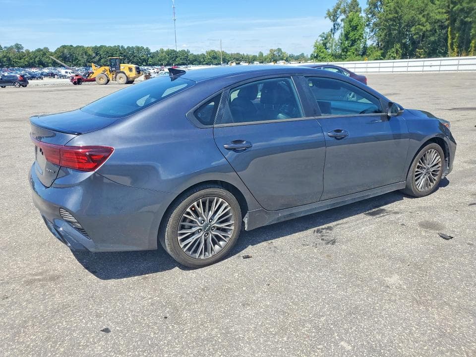 2022 KIA FORTE GT LINE 3