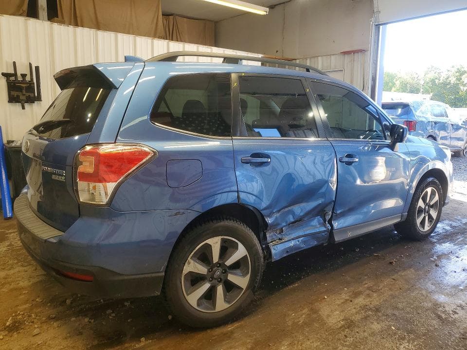 2017 SUBARU FORESTER 2.5I LIMITED 3