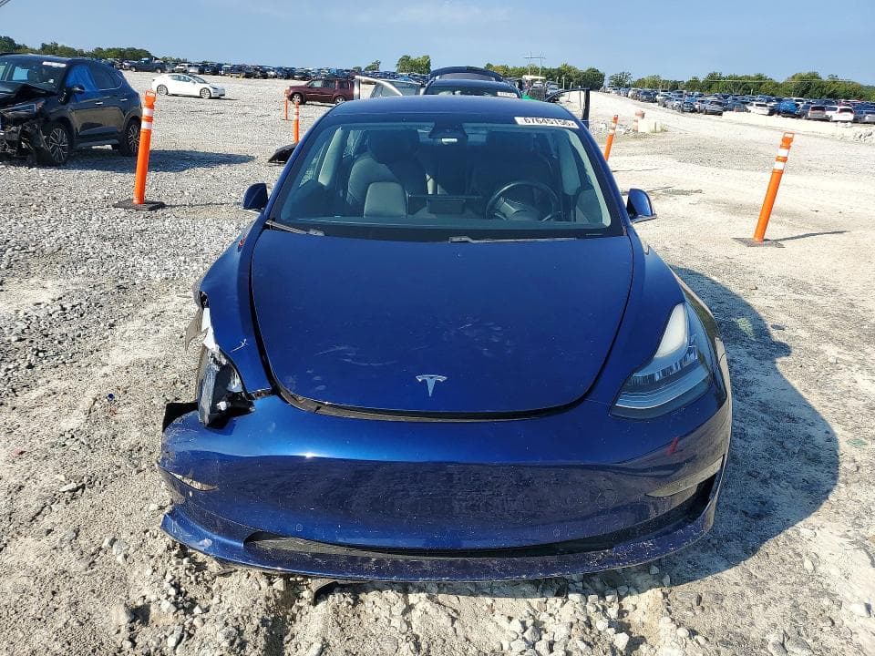 2018 TESLA MODEL 3 5