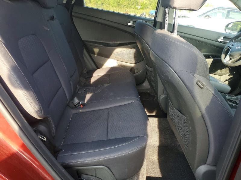 2020 HYUNDAI TUCSON SE 10