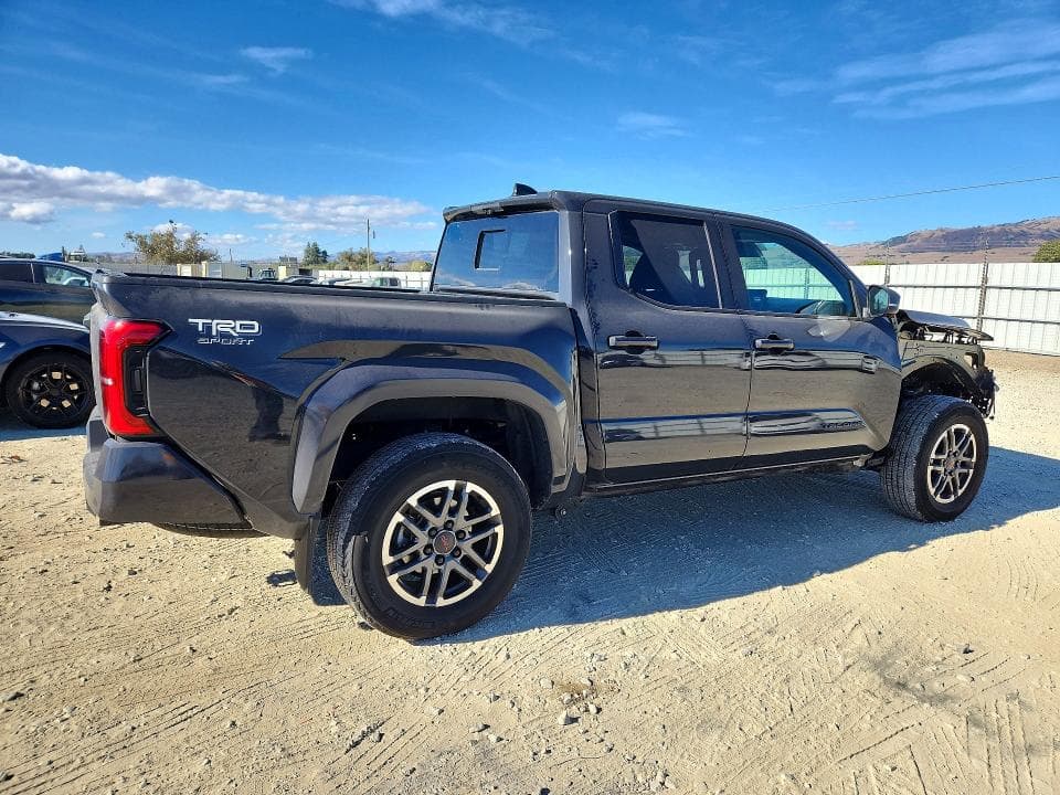 2024 TOYOTA TACOMA TRD SPORT 3