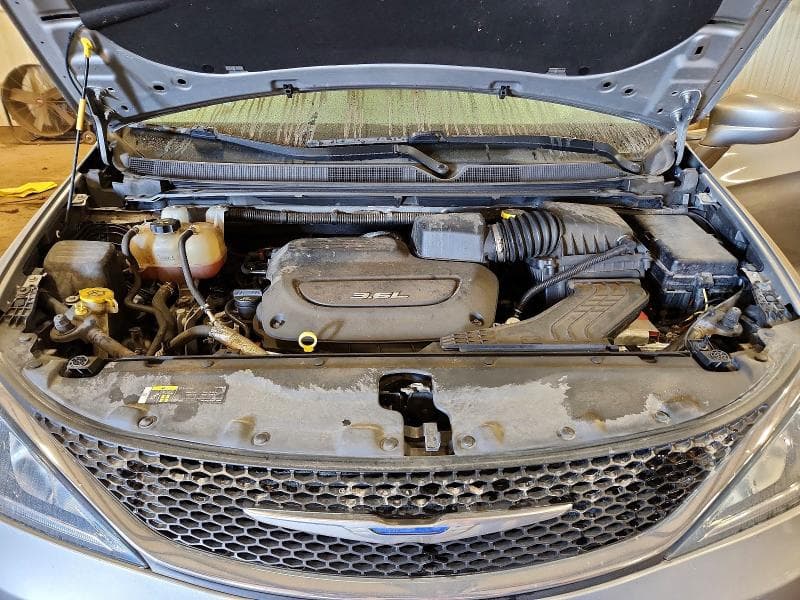 2018 CHRYSLER PACIFICA TOURING L 12