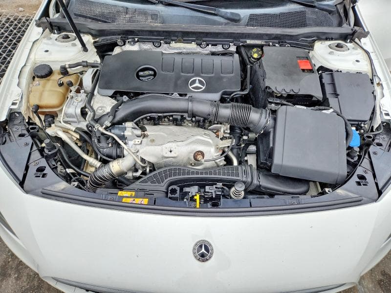 2019 MERCEDES-BENZ A 220 11