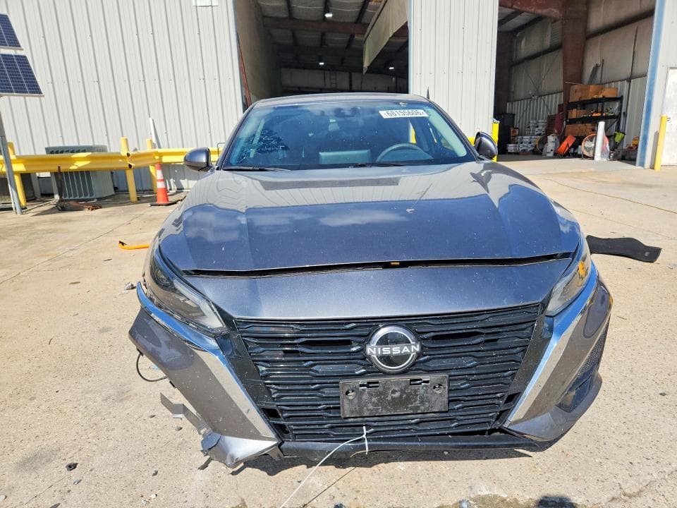 2024 NISSAN ALTIMA SV 5