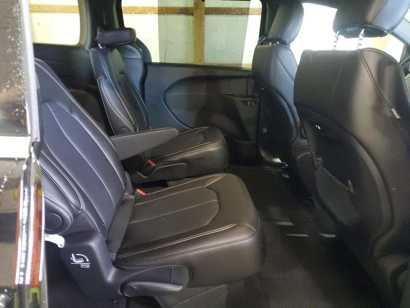 2027 CHRYSLER PACIFICA SELECT 11
