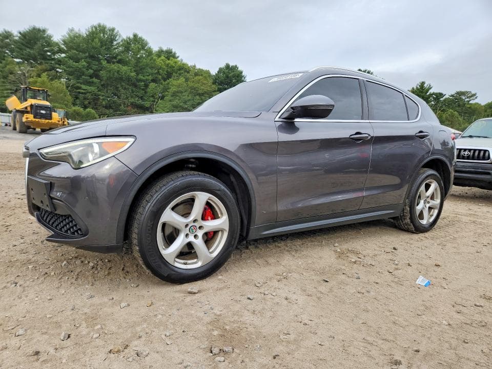2019 ALFA ROMEO STELVIO - 1