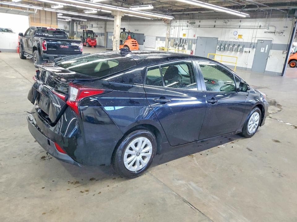 2022 TOYOTA PRIUS LE 3