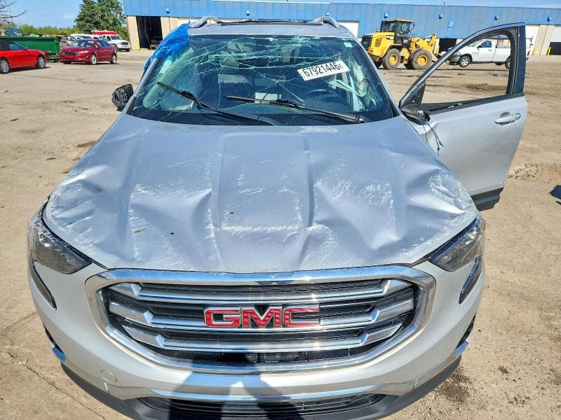 2019 GMC TERRAIN SLT 12