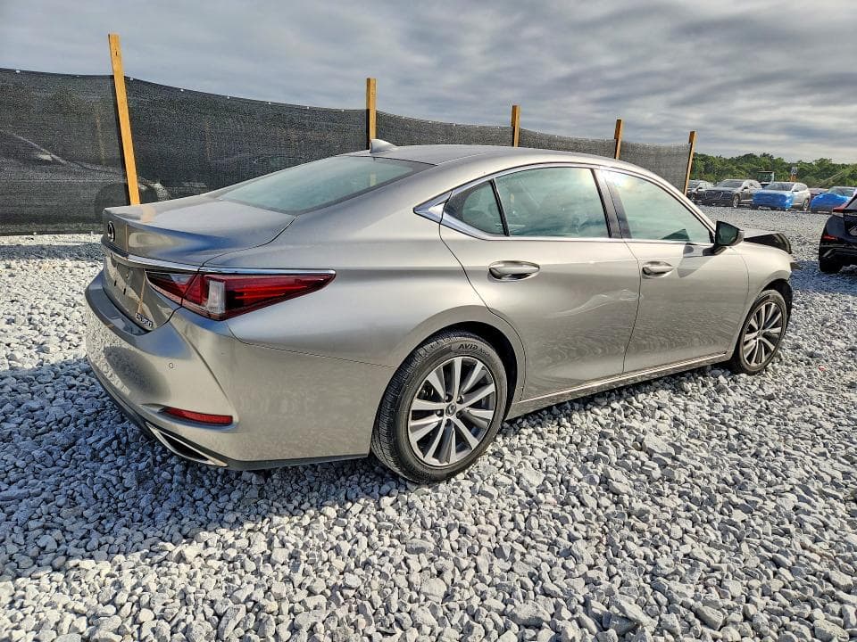 2019 LEXUS ES 350 3