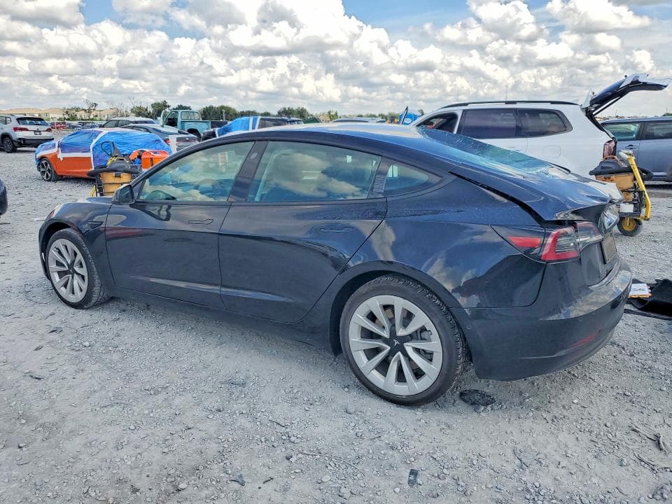 2022 TESLA MODEL 3 2