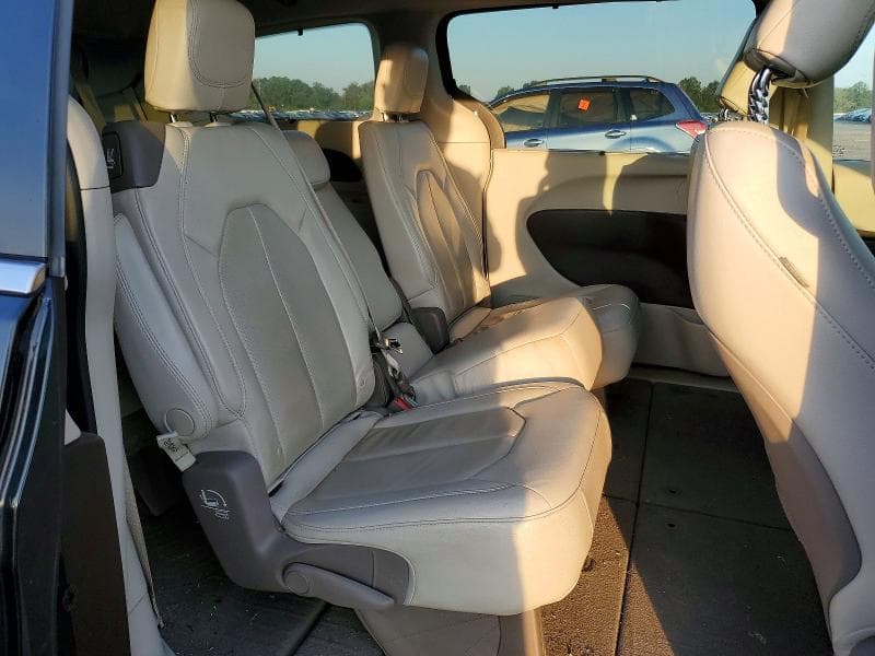2020 CHRYSLER PACIFICA TOURING L 11