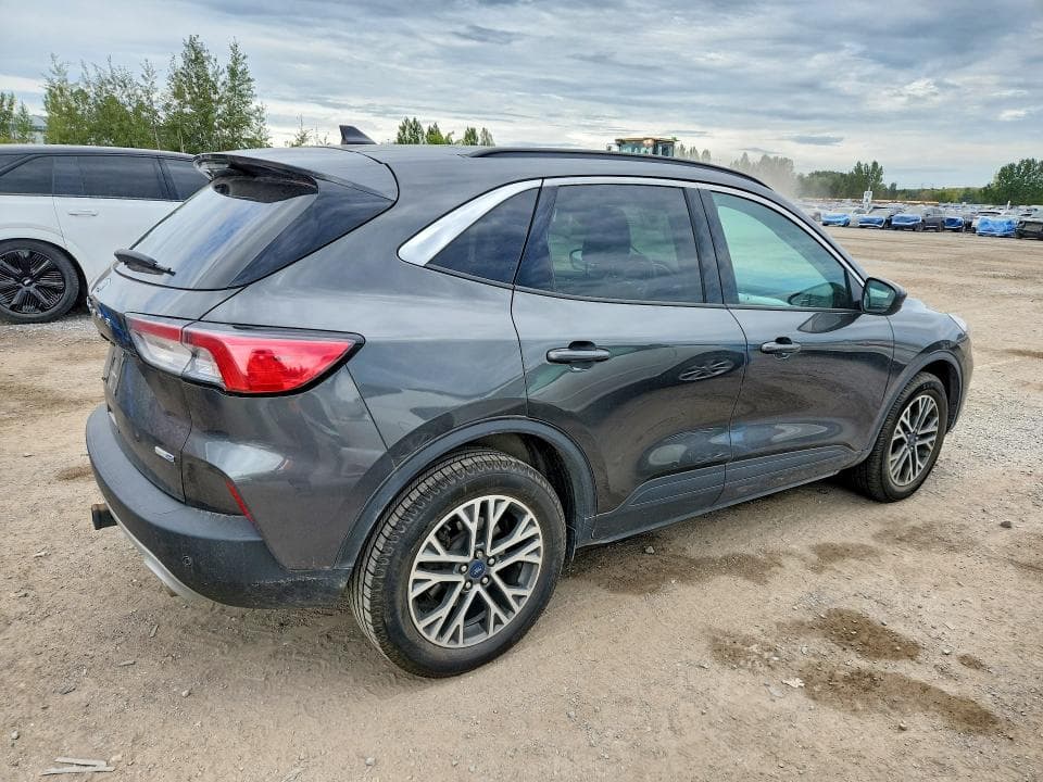 2020 FORD ESCAPE SEL 3