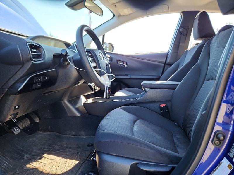 2017 TOYOTA PRIUS TWO 7