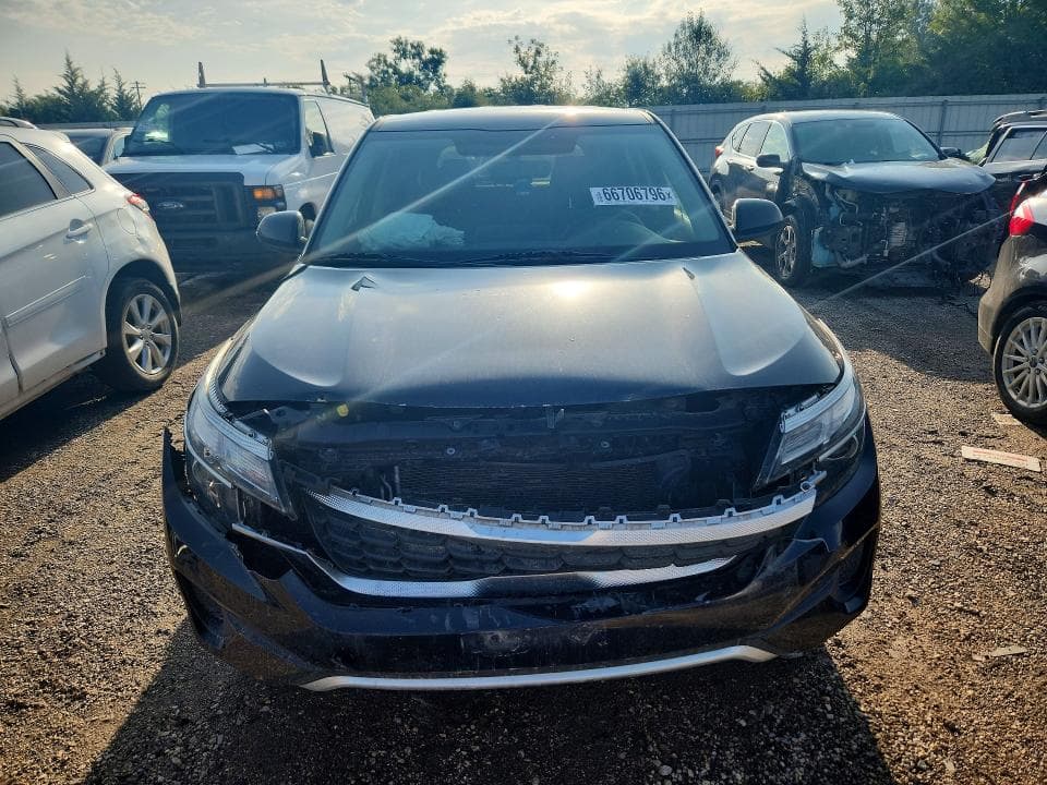 2021 KIA SELTOS LX 5