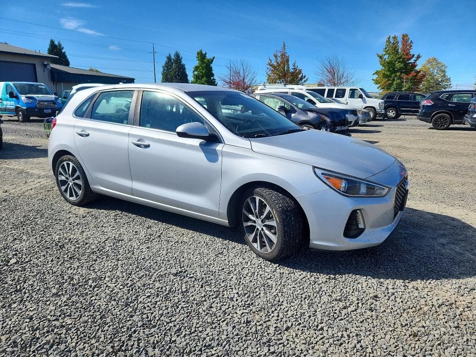 2018 HYUNDAI ELANTRA GT BASE 4