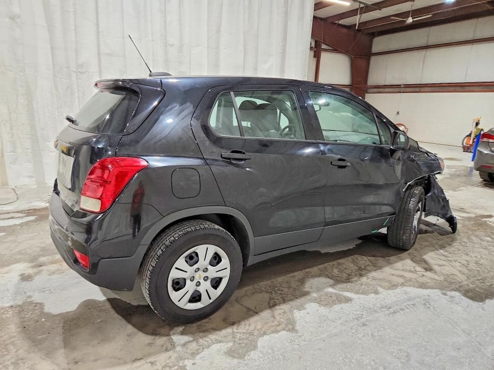 2017 CHEVROLET TRAX LS 3