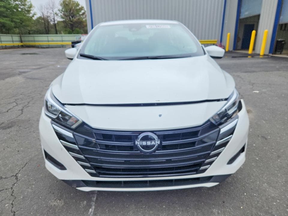 2024 NISSAN VERSA SV 5