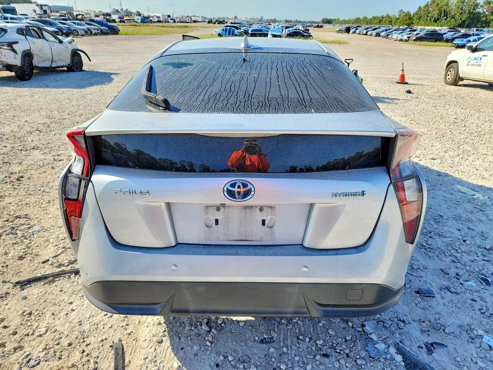 2018 TOYOTA PRIUS FOUR TOURING 6
