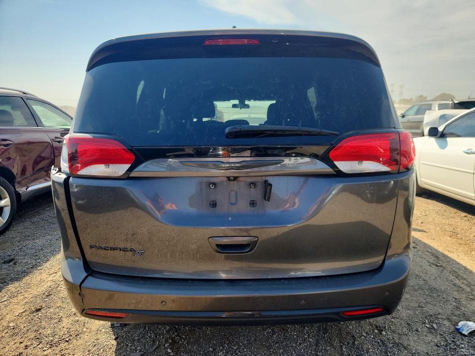 2018 CHRYSLER PACIFICA TOURING PLUS 6