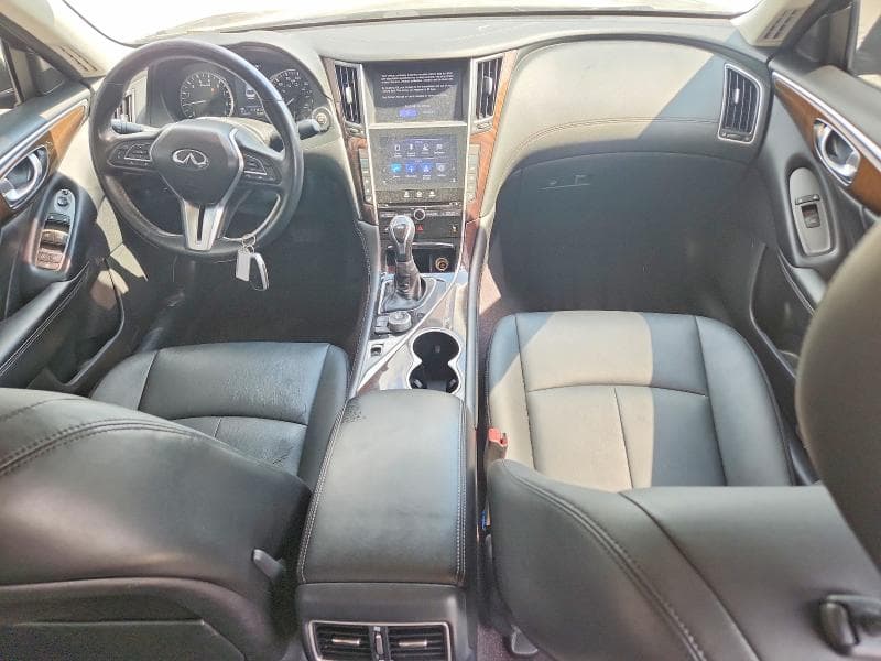 2018 INFINITI Q50 3.0T LUXE 8